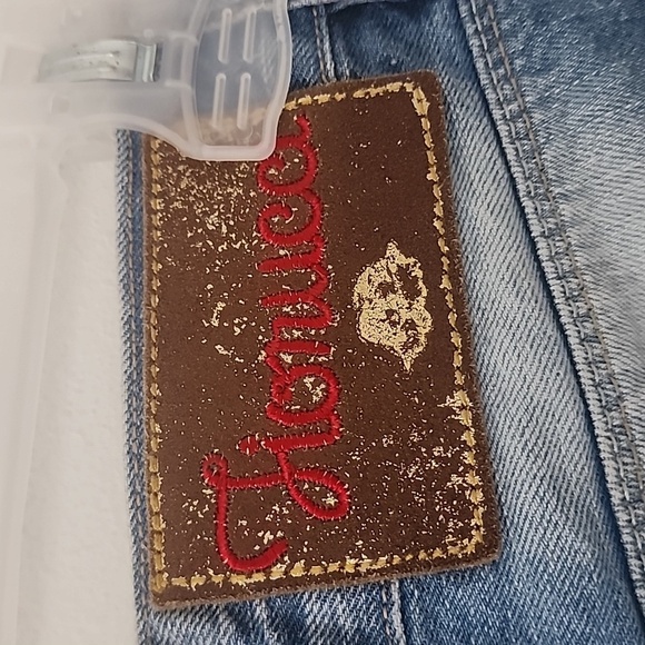 Fiorucci Vintage Blue Denim Cuffed Shorts Embroired Diamond Ring Size 28 - Picture 10 of 11